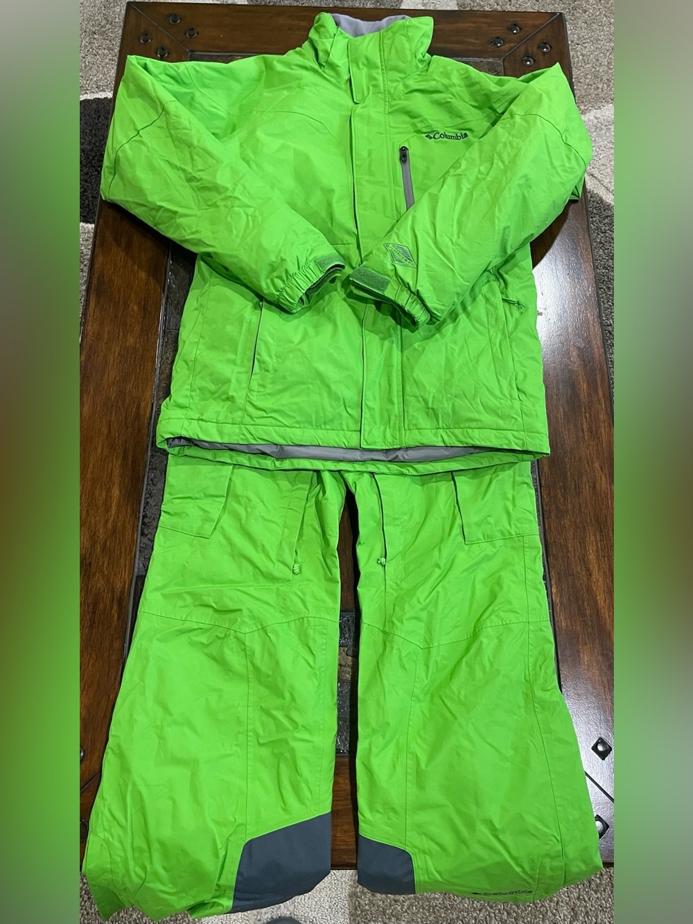 Columbia Men’s Neon Green Omni Tech Snow Jacket and Pants Set